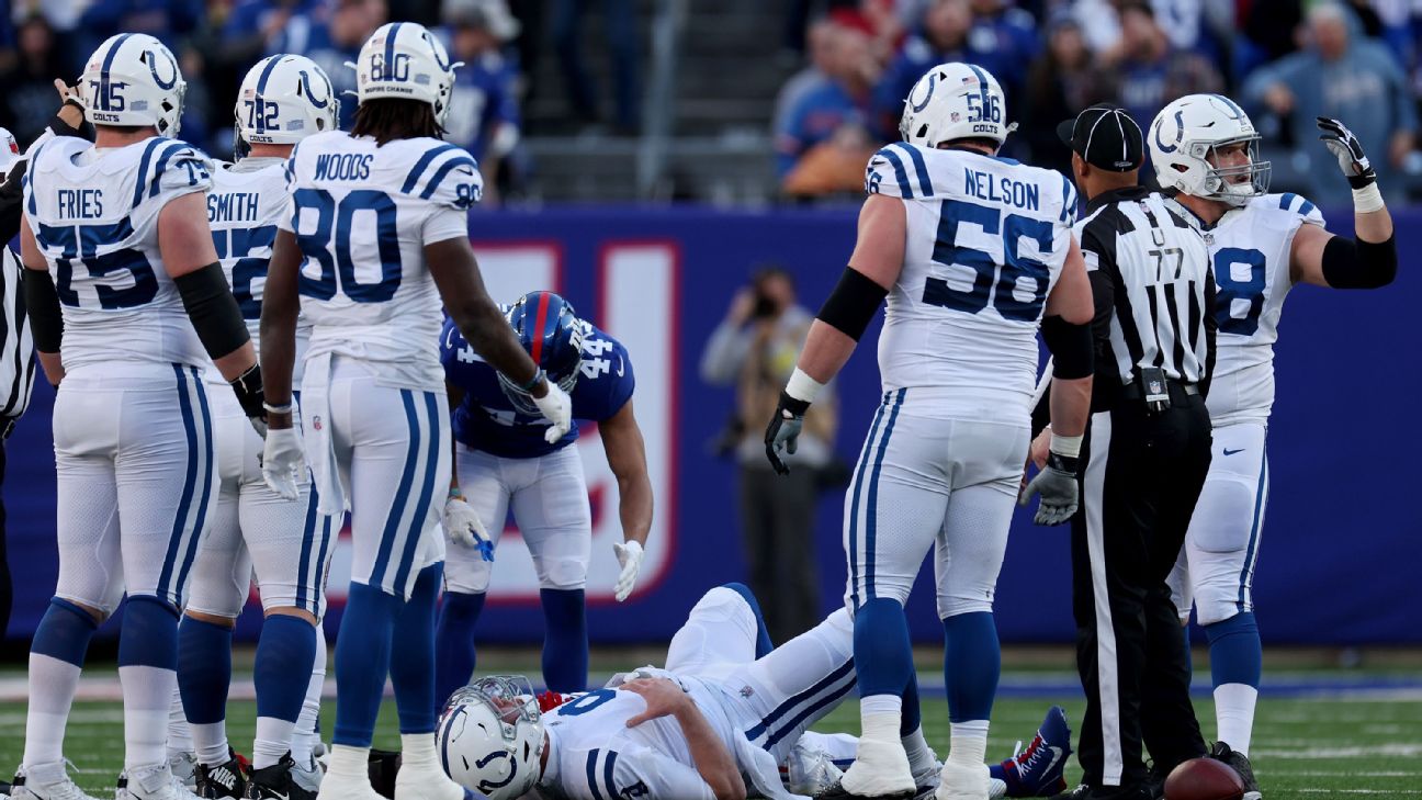 Giants' Kayvon Thibodeaux celebrates sack as Colts' Nick Foles writhes in  pain