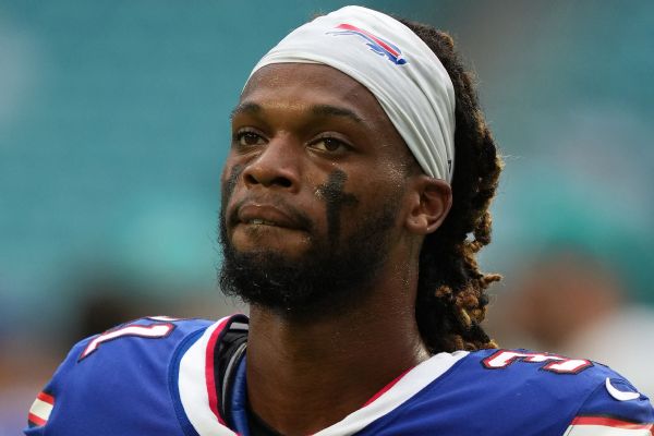 Buffalo Bills player Damar Hamlin is in critical condition after collapsing  in a game - OPB