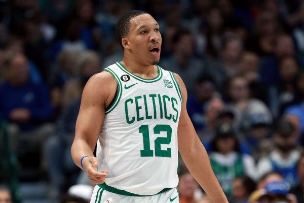 Celtics' G. Williams undergoes left hand surgery