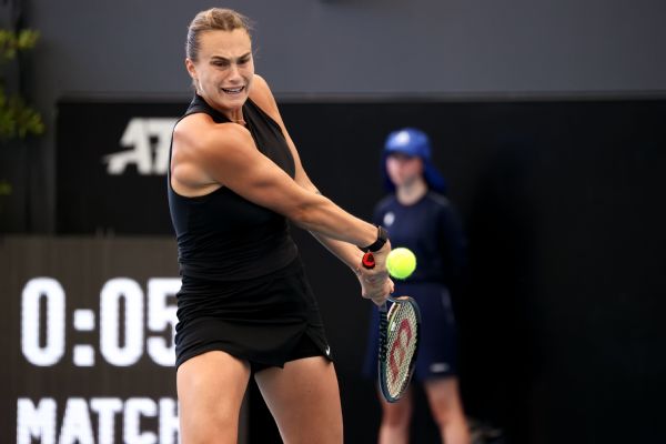 Sabalenka, after 0 titles in '22, wins at Adelaide