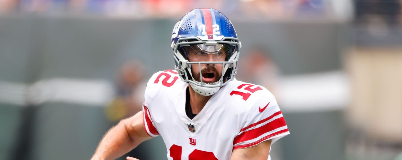 New York Giants quarterback Davis Webb perfectly hits tight end Austin Allen  for 18-yard TD via wheel route