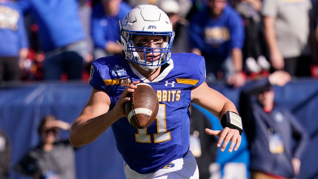 South Dakota State football to play Oklahoma State in 2024