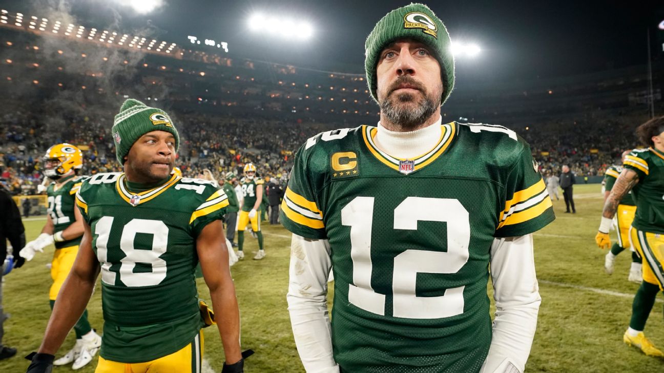 Rodgers mulling future with Packers or elsewhere