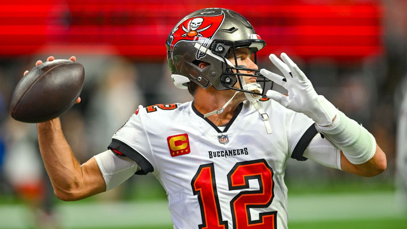 Here's Tom Brady in a Bucs jersey and it's actually good? 