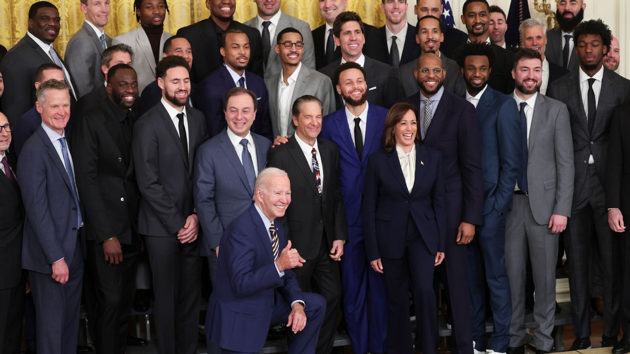 Biden welcomes the Golden State Warriors back to the White House