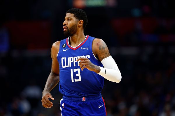 George exits Clippers' win with groin soreness