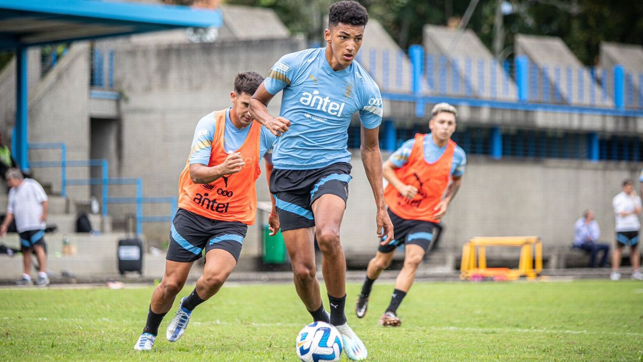 Qué jugador de Uruguay se llevó la camiseta de Cristiano Ronaldo