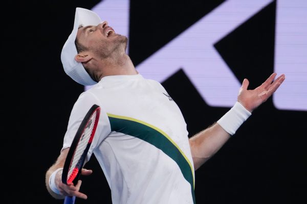 Murray outlasts Kokkinakis after 4 a.m. at Aussie