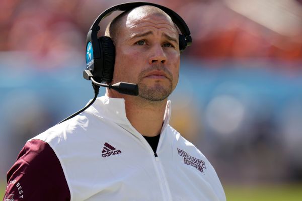 Arnett: Not trying to 'duplicate' Leach at Miss. St.