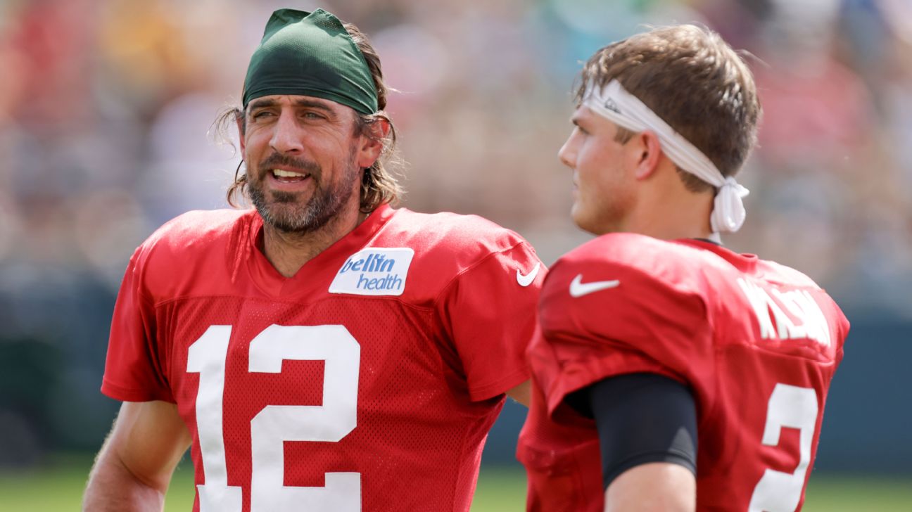 Aaron Rodgers could wear Joe Namath's iconic 12 jersey if plays
