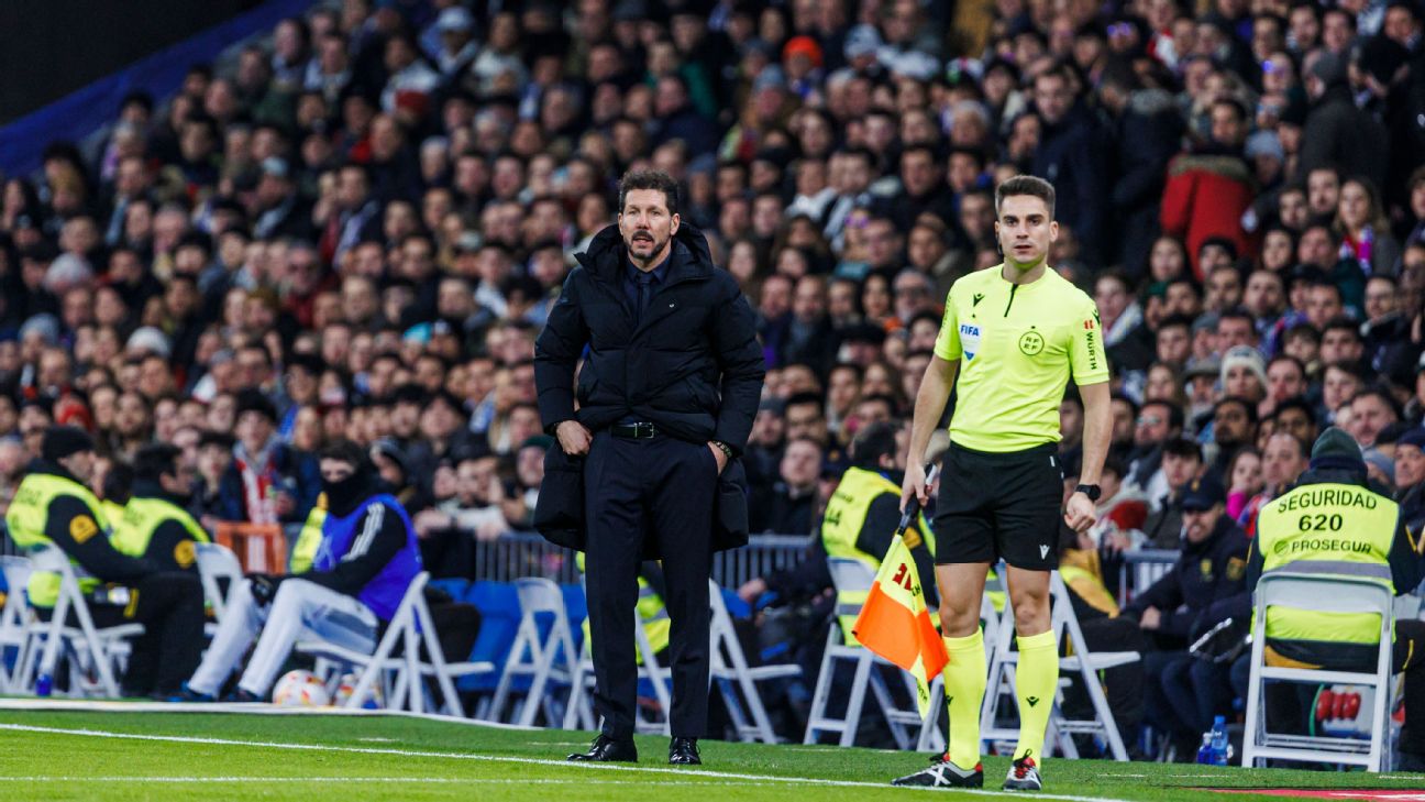 Simeone blames ref's 'decisions' for Madrid loss