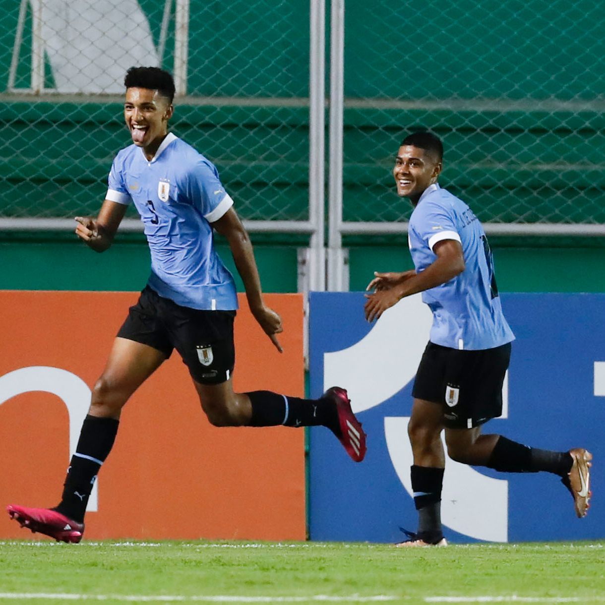 Uruguay debutó en el Sudamericano Sub 20 con victoria por 3-0 ante