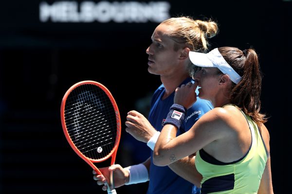 Brazil's Stefani and Matos win mixed doubles title