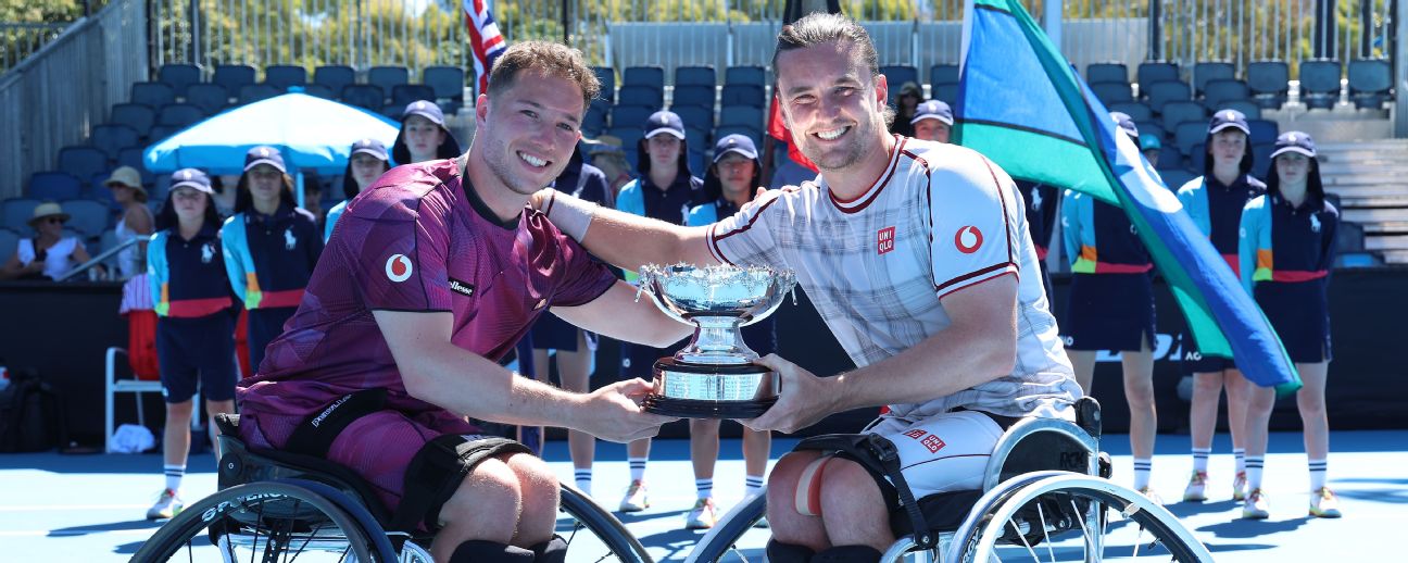 Hewett, Reid win 4th-straight Aus Open title