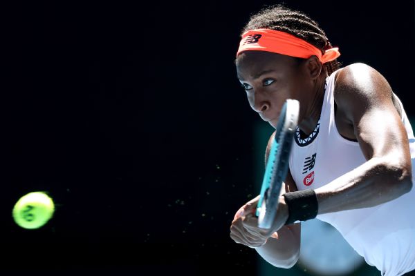 Gauff win sets up Swiatek match in Dubai