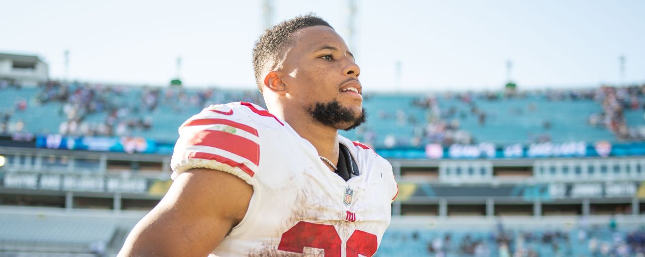 Washington Commanders defensive tackle Daron Payne (94) waits against the  New York Giants during an NFL football game Sunday, Dec. 4, 2022, in East  Rutherford, N.J. (AP Photo/Adam Hunger Stock Photo - Alamy