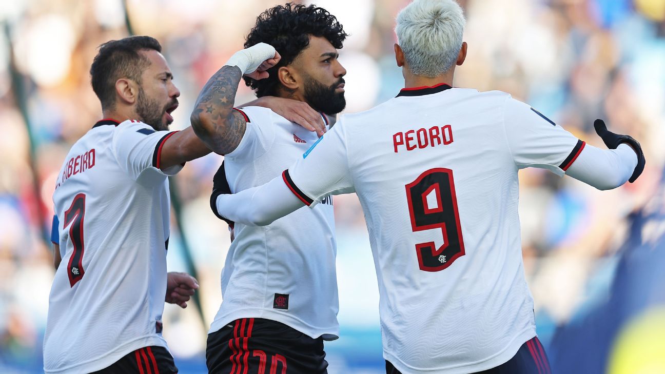 Flamengo sofre, mas vence Al Ahly e termina o Mundial de clubes em terceiro