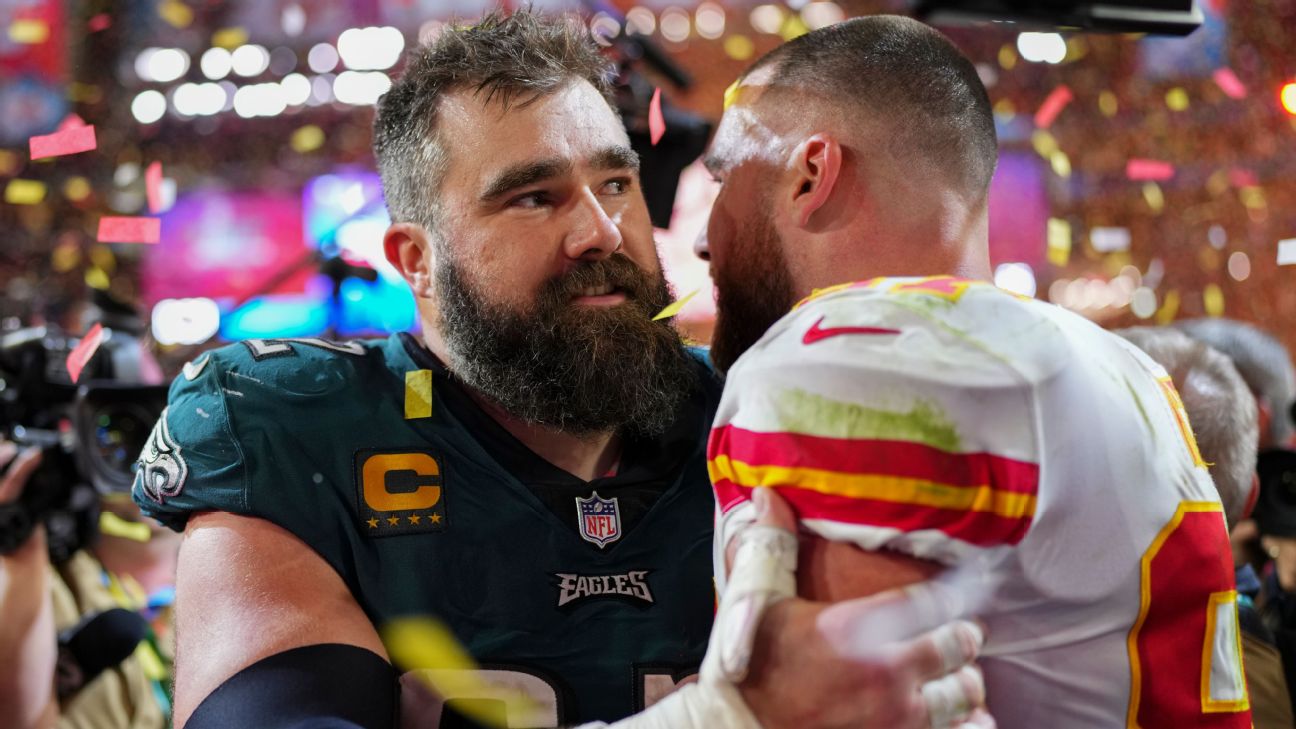 O relato emocionante de Travis Kelce sobre a família após vencer 'duelo  particular' com irmão no Super Bowl - ESPN