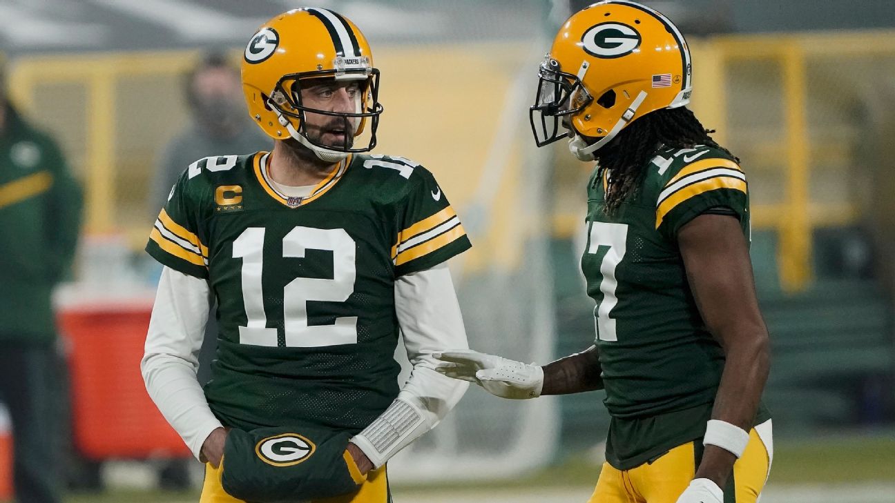 Aaron Rodgers wants to STAY IN GREEN BAY? Should Jets Pivot to Derek Carr?  