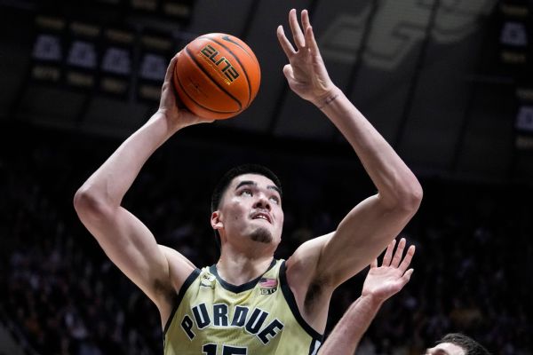 POY Edey withdraws from draft, returns to Purdue