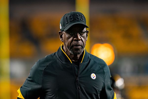 Longtime Steelers assistant Mitchell retiring