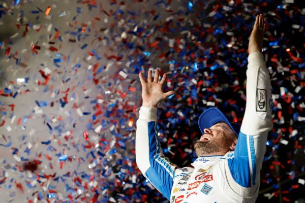 Stenhouse inks extension with JTG Daugherty