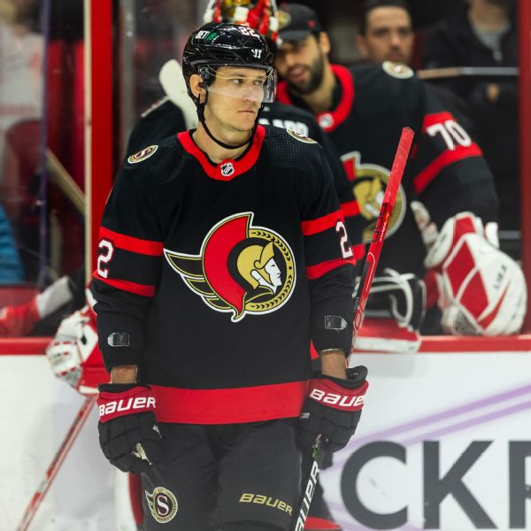 Blackhawks add Zaitsev, more picks in Sens deal