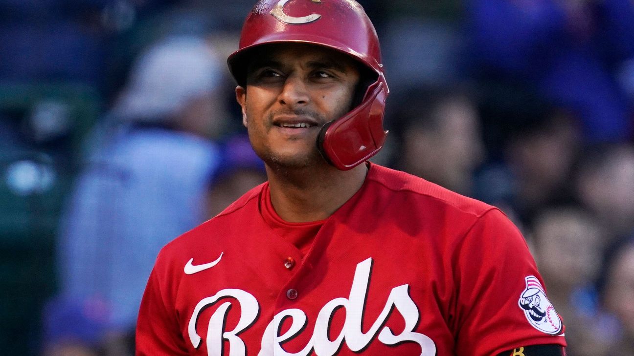 Twins finalize 1-year deal with veteran IF Donovan Solano - ESPN