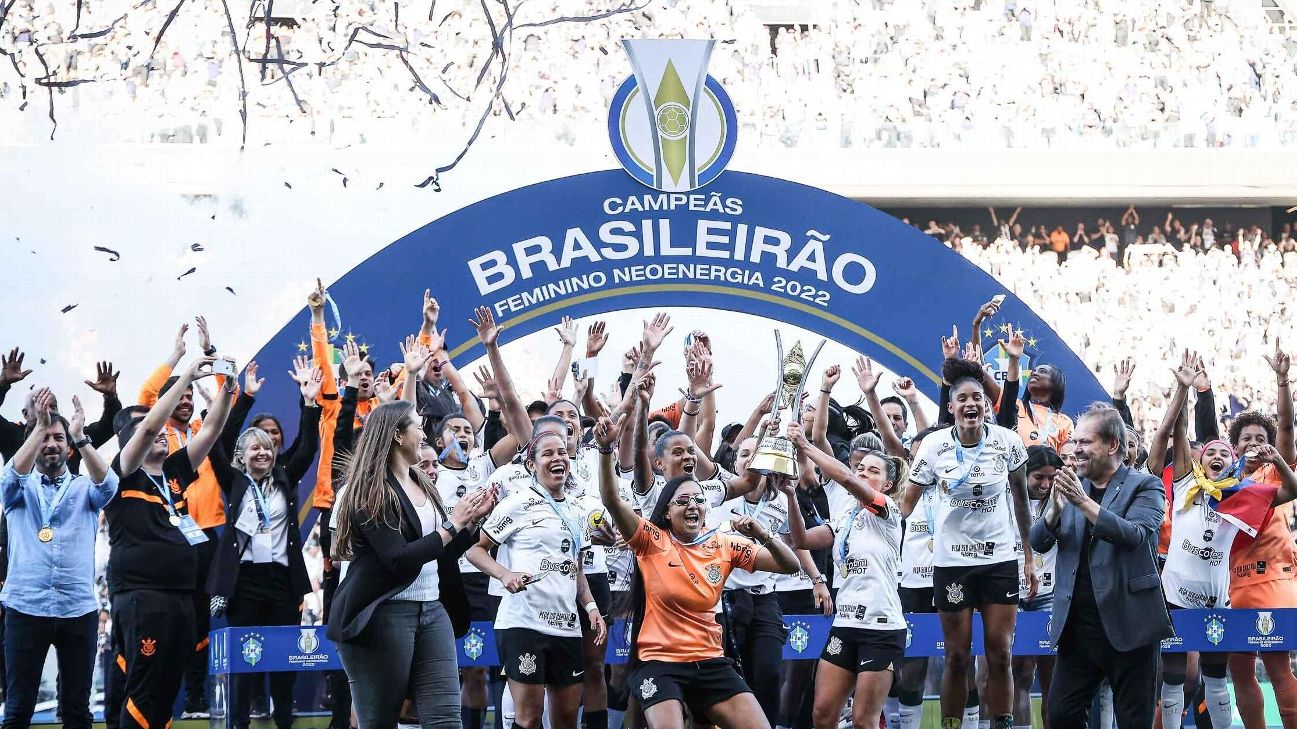 CBF mantém Brasileirão Feminino com 4 rebaixados e pausa para Copa