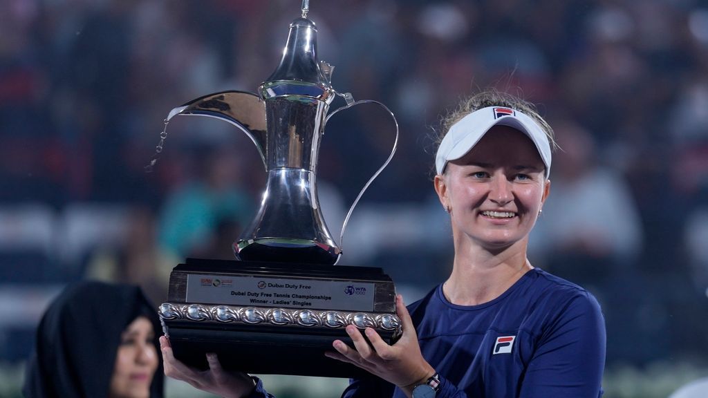 Iga Świątek vs. Barbora Krejčíková: world No. 1 dominant unbeaten stretch  snapped in final of Dubai Tennis Championships