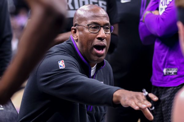Sources: Kings, Mike Brown table contract talks