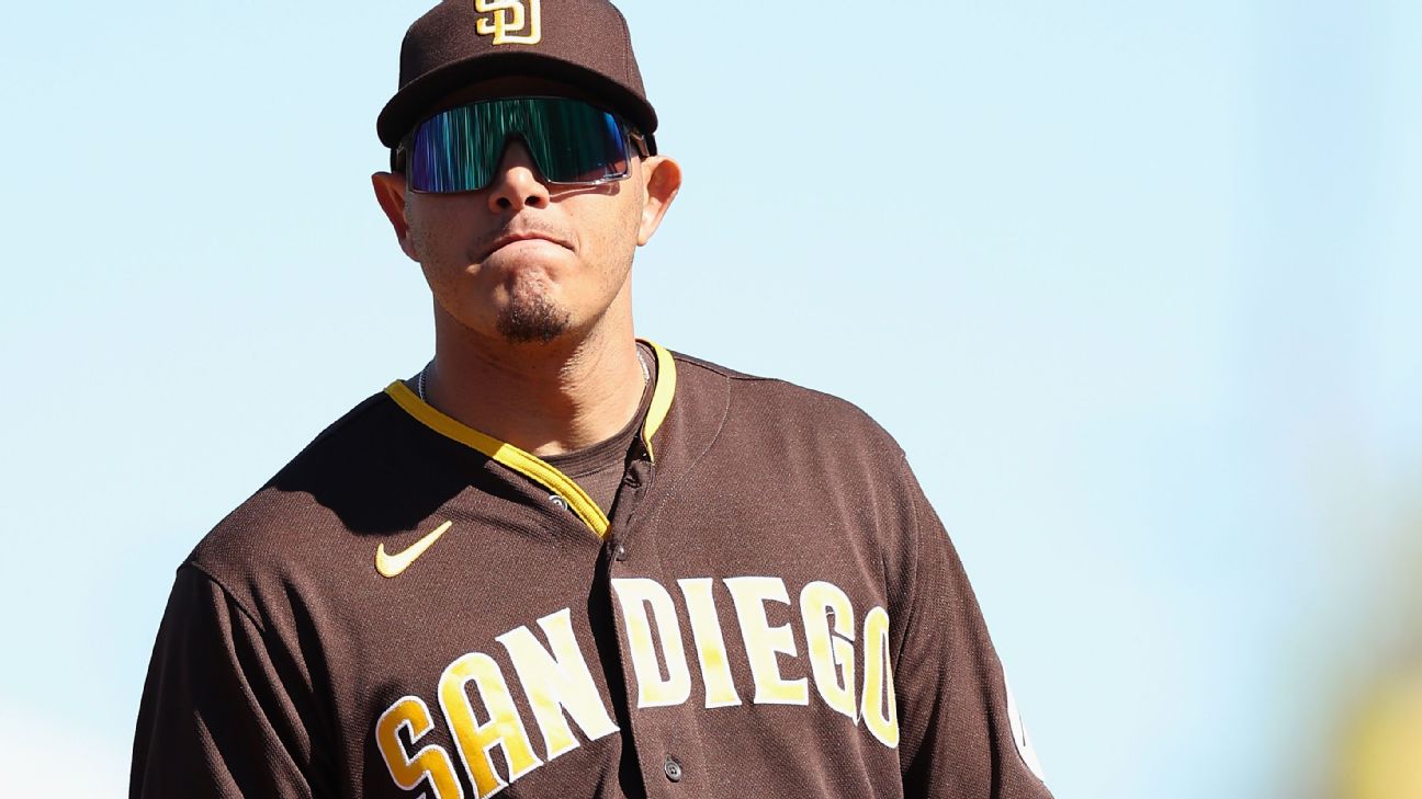 Padres Select Alfonso Rivas, Activate Manny Machado - MLB Trade Rumors