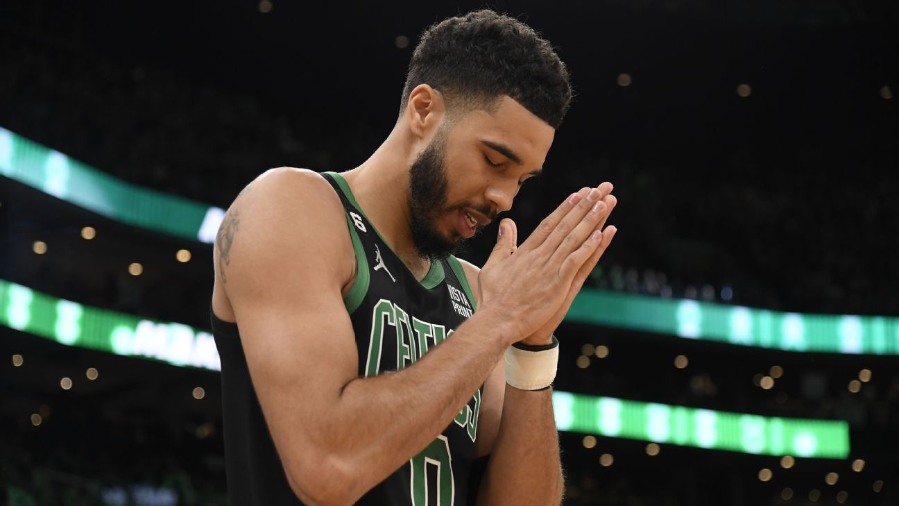 Celtics' Tatum (hip) out for game against Spurs