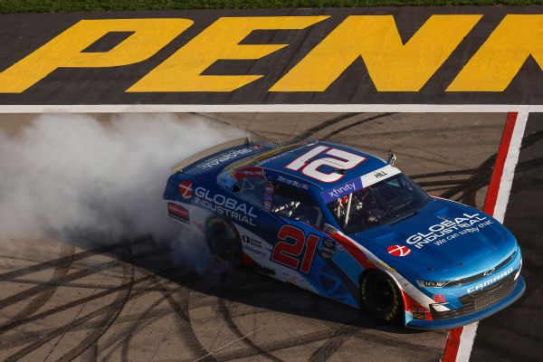 Austin Hill berdemonstrasi untuk memenangkan balapan NASCAR Xfinity di Las Vegas