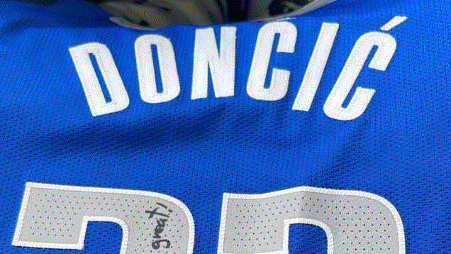 Luka Doncic gifts Cincinnati Bengals WR Ja’Marr Chase signed jersey