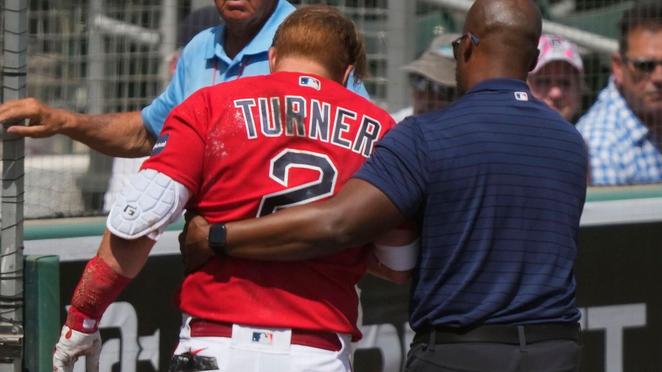 Red Sox's Justin Turner hit on face with pitch, gets 16 stitches