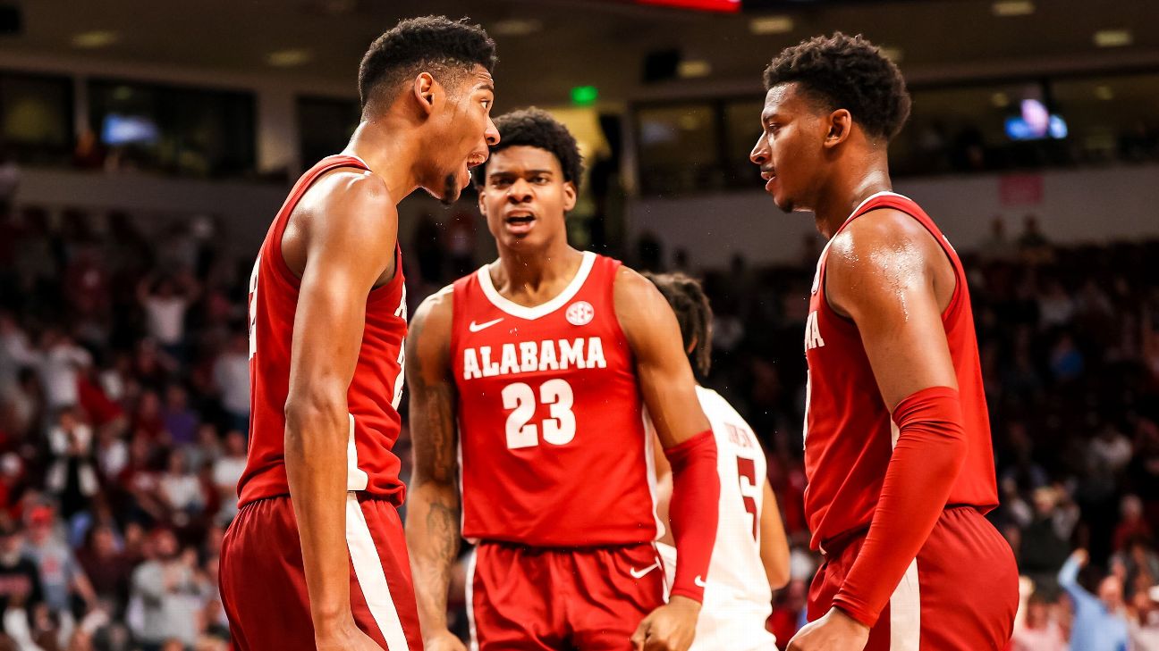 Men's basketball shocks Arizona State on buzzer-beater at Pac-12 Tournament