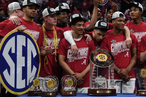 Alabama, Houston atop final AP Top 25 ahead of NCAA tournament