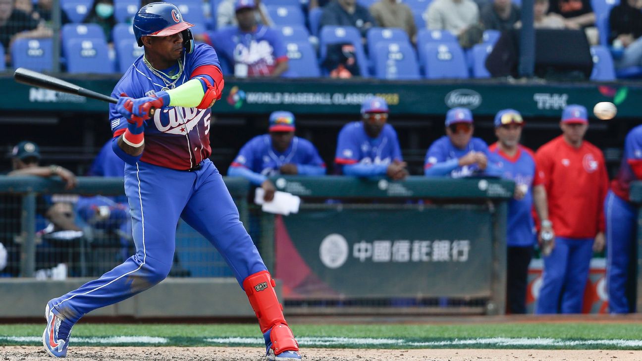 Cespedes reveals blond hair ahead of WC game