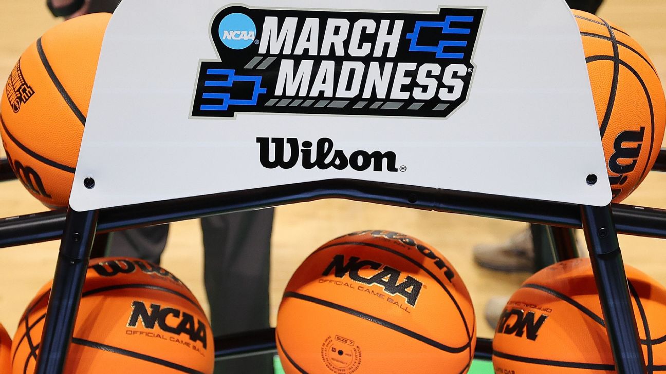 Men's March Madness bracket predictions: Top seeds get a new look