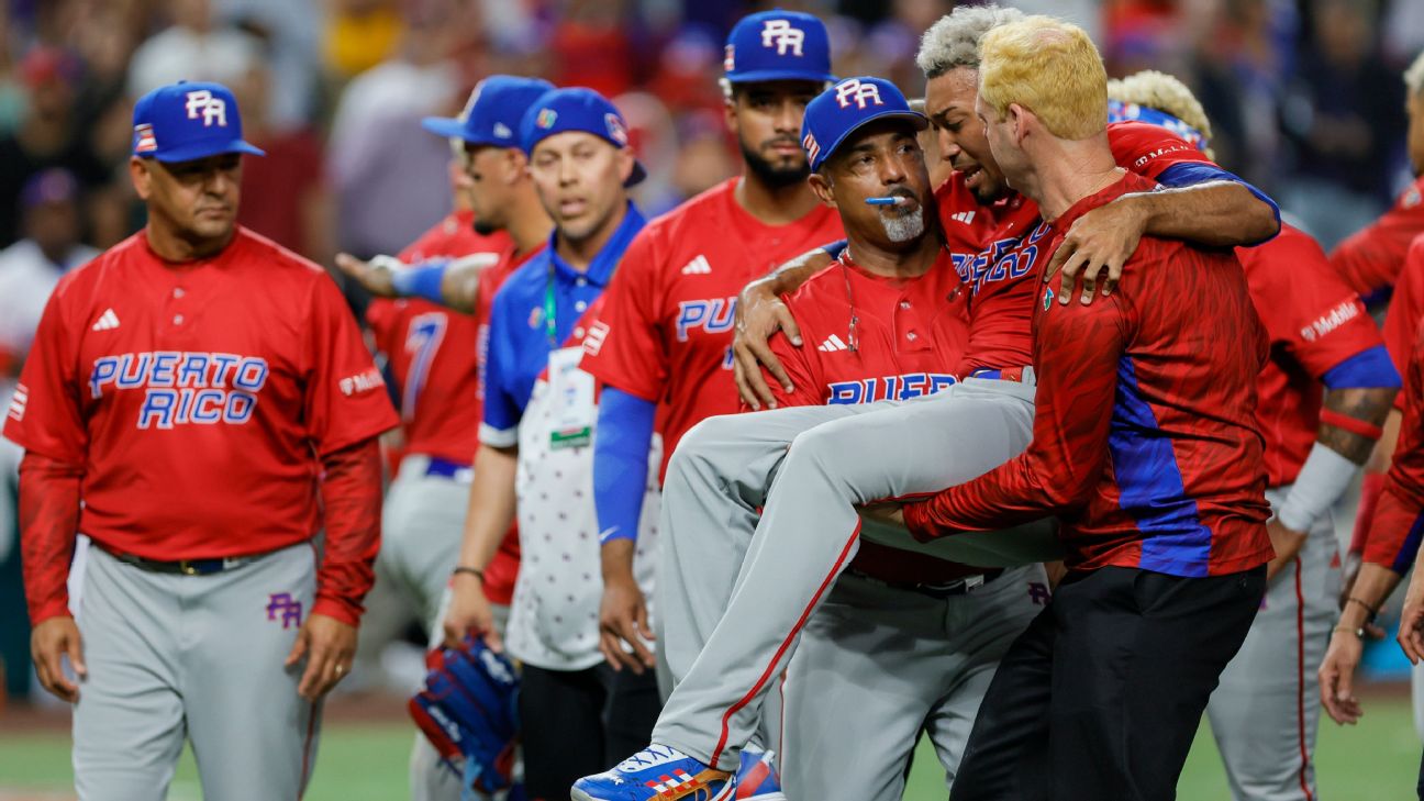 Puerto Rico ousts Dominican Republic at WBC, but Edwin Diaz hurts knee  celebrating - ESPN