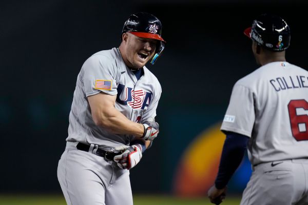 Trout lifts United States into WBC quarterfinals