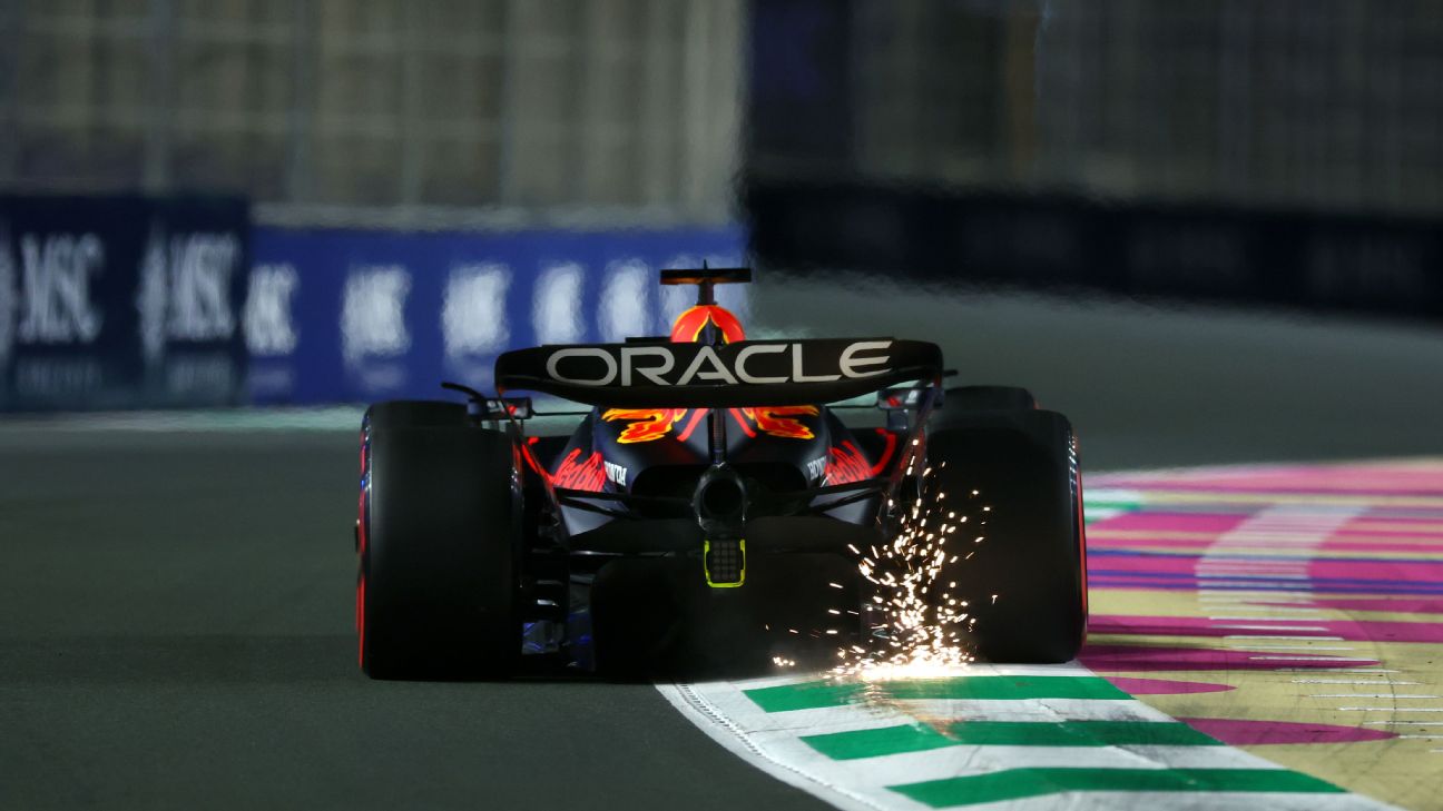 Max Verstappen hits qualifying issue, finishes 15th