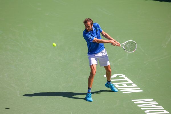 Medvedev, Alcaraz to meet in