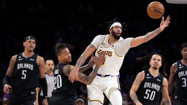 Anthony Davis finds comfort in Lakers, LeBron James, his health