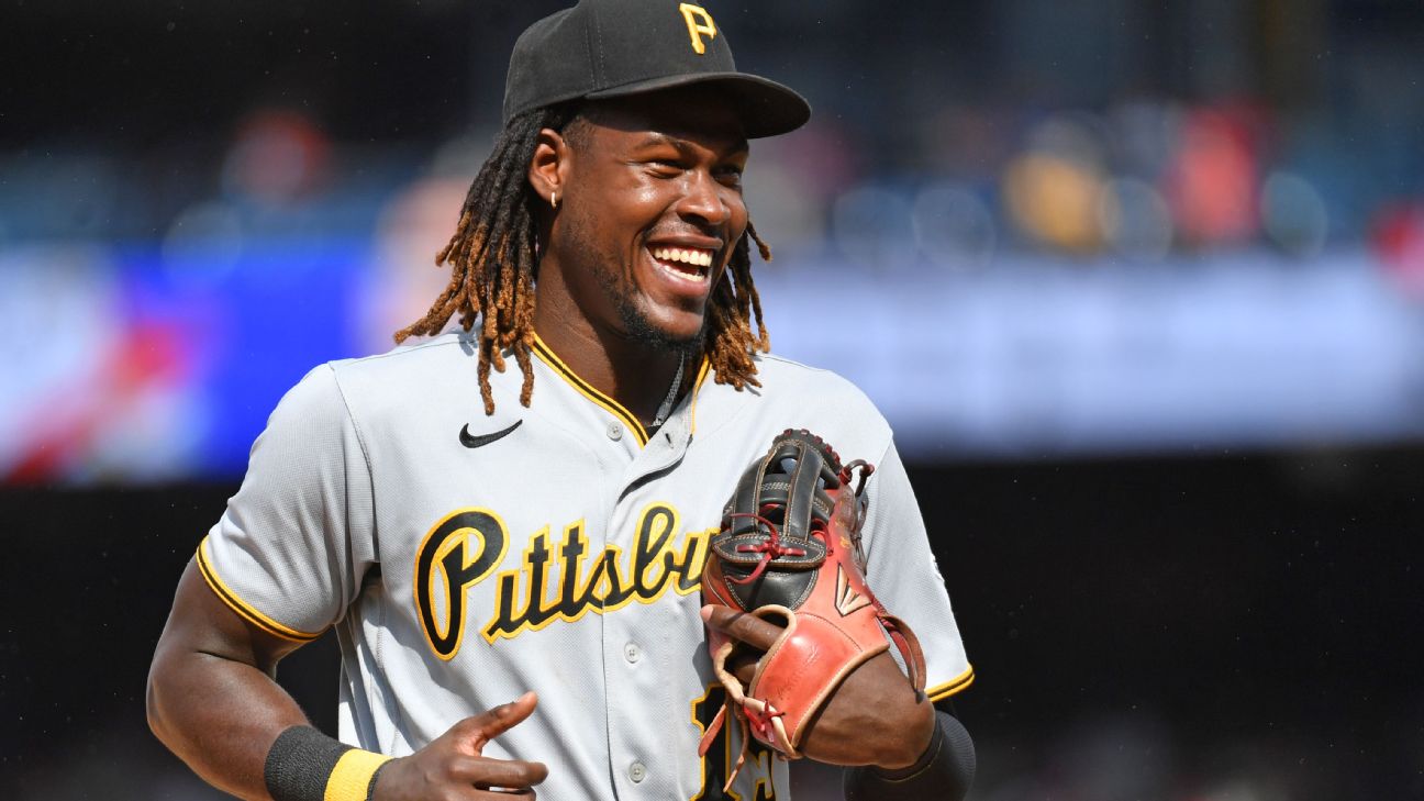 Oneil Cruz fractures ankle on awkward slide, sparking a Pirates