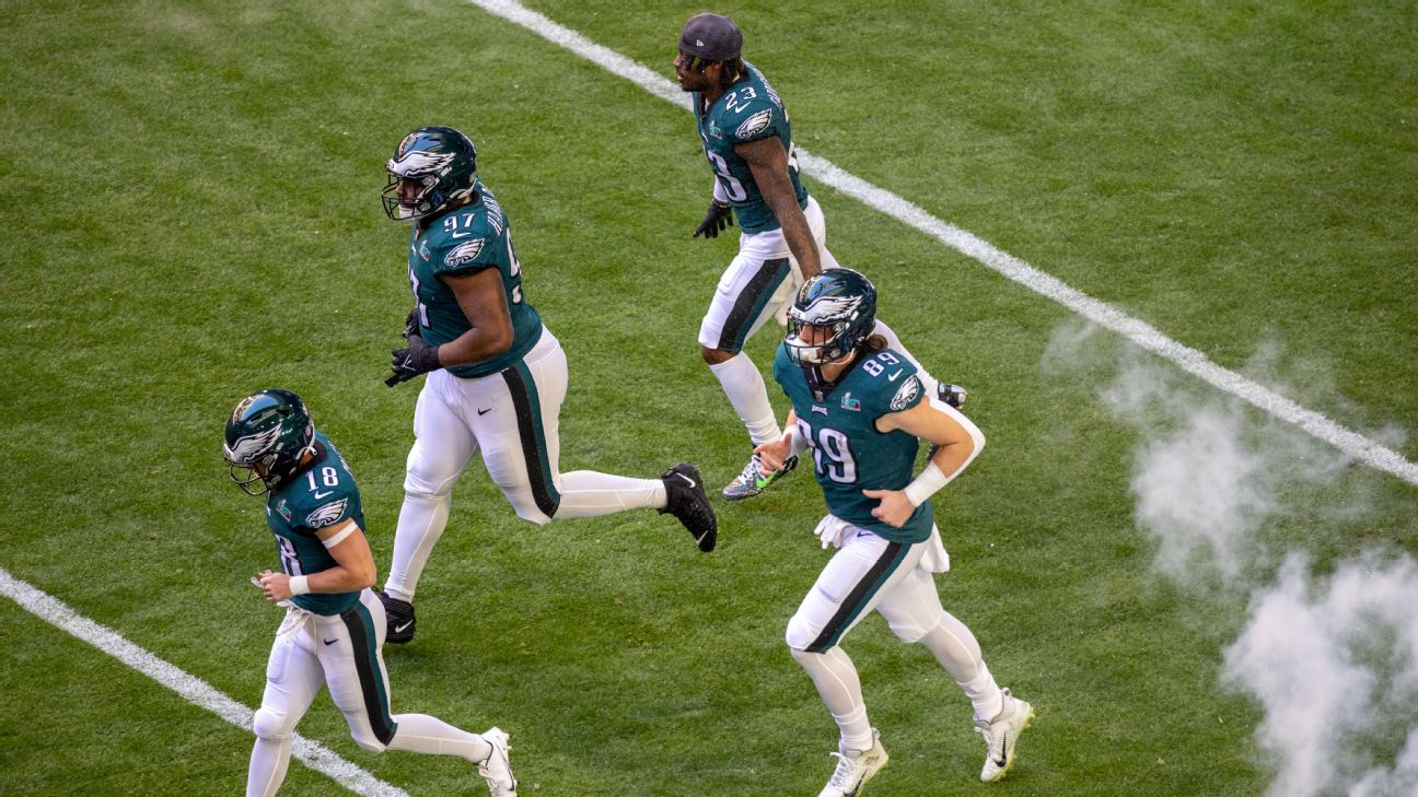 Eagles' Nick Morrow takes Command defensively with historic stat line