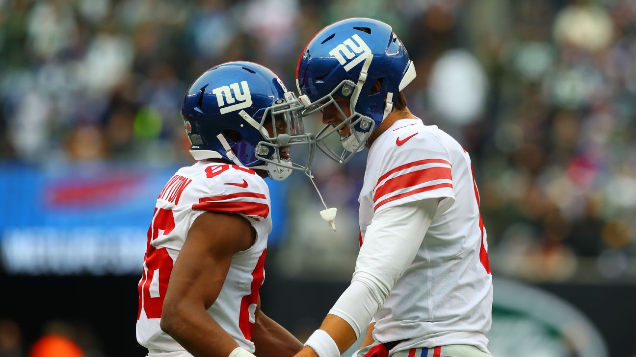 NY Giants vs. Carolina: Daniel Jones nearly perfect, plus