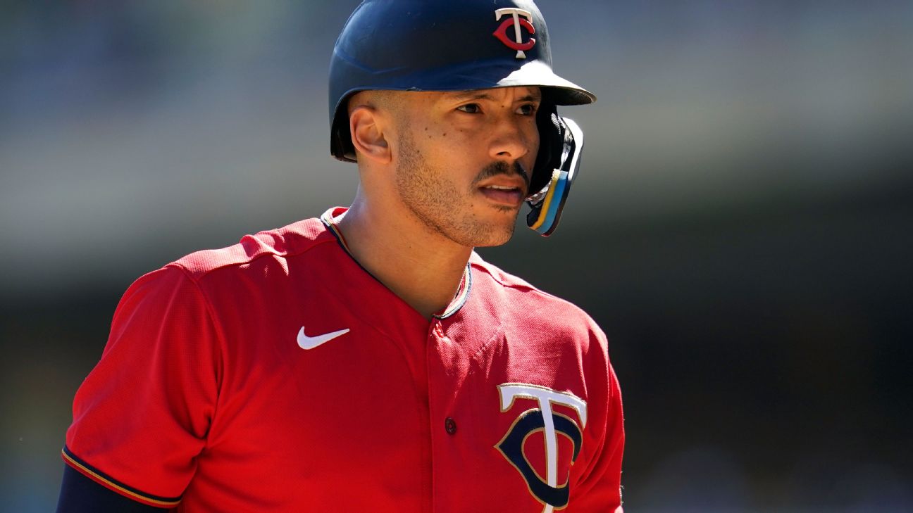 Twins' Carlos Correa (foot) out; Royce Lewis exits Tuesday's game - ESPN