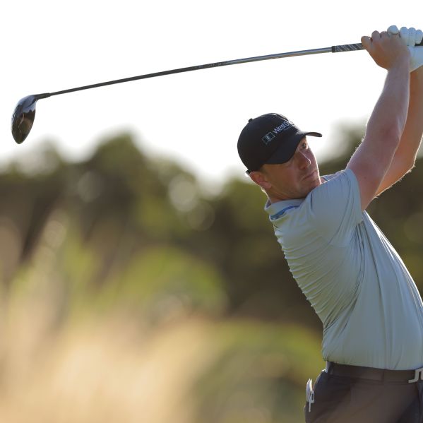 Wallace takes 36-hole lead in Dominican Republic